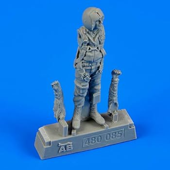 【中古】【未使用】エアロボーナス AB-480085 1/48 U.S.A.F. Fighter Pilot - Vietnam War 1960-1975
