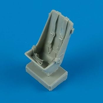 【中古】クイックブースト 48388 1/48 メッサーシュミット Me163A コメート シートベルト付座席 5,023円