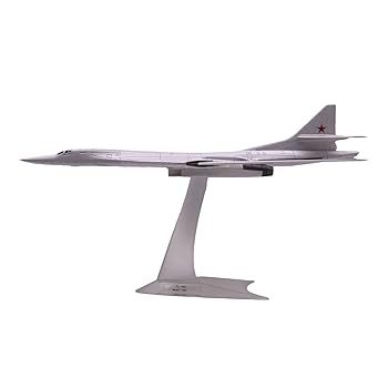 【中古】【未使用】3D 爆撃機 戦闘機 モデル プレーン 戦闘機 おもちゃ 収集価値のある テーブル 1/200 飛行機
