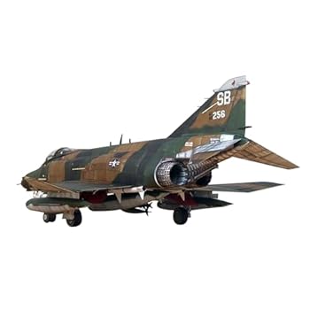 【中古】1:33スケール アメリカ F-4B 戦闘機 攻撃機 模型 コレクション プレゼント用 (未組立キット)