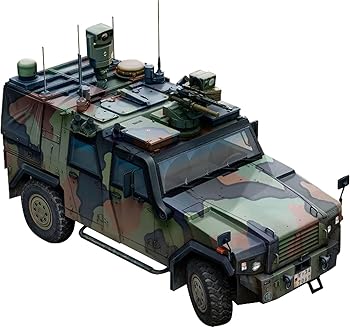 【中古】【未使用】ダス・ヴェルク(Das Werk) 1/35 ドイツ軽装輸装甲車 イーグル4 EKT/FuPers 装甲車 2013年 2 in 1 プラモデル USCDW35039 15,365円