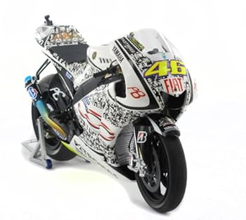 【中古】Minichamps 1/12 ヤマハ YZR-M1 - V.ROSSI - MOTO GP 2010 ラグナ セカ 完成品