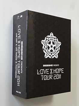 【中古】ＢＩＧＢＡＮＧ　ＰＲＥＳＥＮＴＳ&ldquo;ＬＯＶＥ＆ＨＯＰＥ　ＴＯＵＲ　２０１１&rdquo; ＬＩＶＥ　ＤＶＤ＆ＬＩＶＥ ＴＲＡＣＫＳ＆ＰＨＯＴＯＢＯＯＫ｜AJIMURA-SHOP