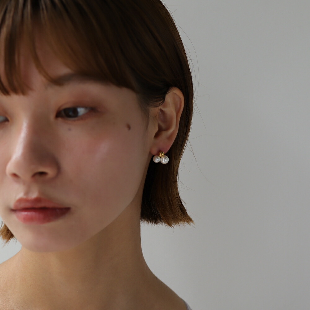 BOTTEGA VENETA ボッテガヴェネタ トライアングル ピアス イタリア正規