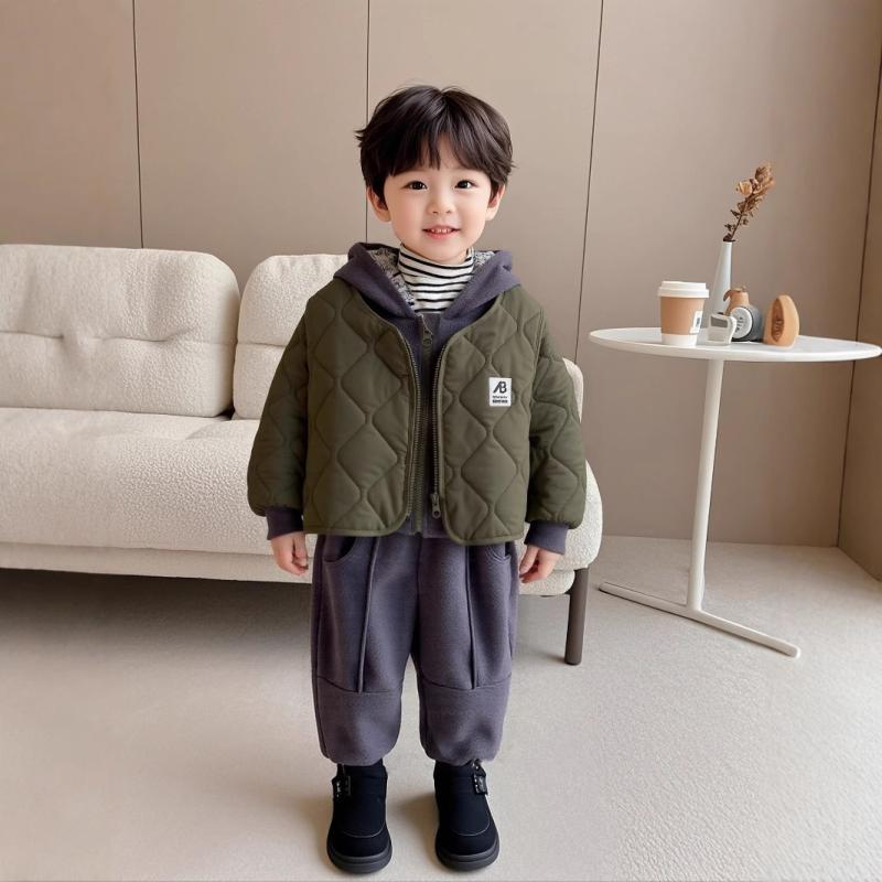 ベビー服 キッズ服 男の子 女の子 ユニセックス 秋冬 フリース裏起毛 暖か 中綿ジャケット フード付き パンツ 3点セット セットアップ 無地 普段着 お出かけ 防寒 保温 0-5歳 幼児服