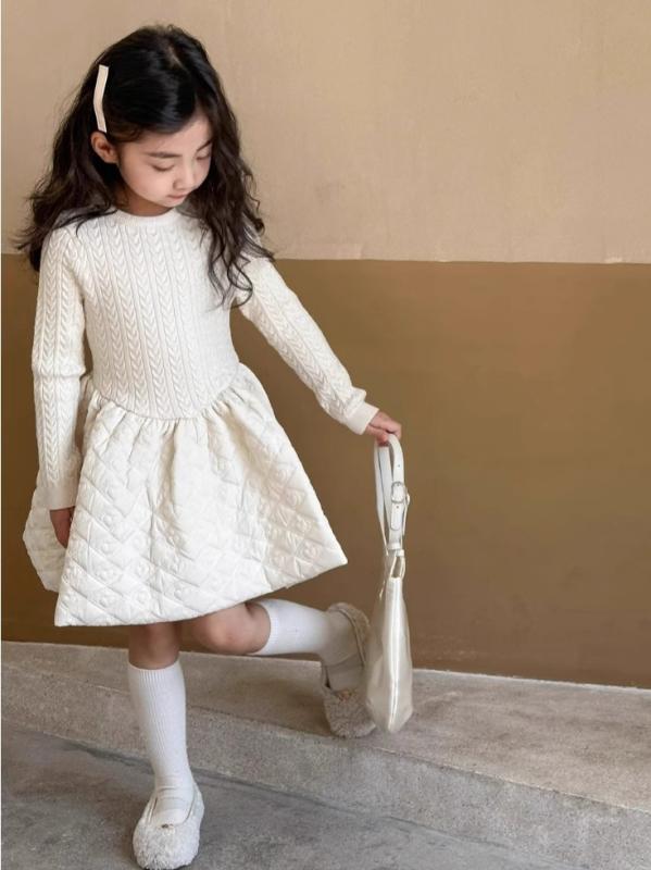 ワンピース 女の子 キッズ ジュニア 秋冬 ニット 切り替え チェック柄 長袖 かわいい おしゃれ Aライン プリンセス 普段使い 通学 上品 オフホワイト やわらか素材