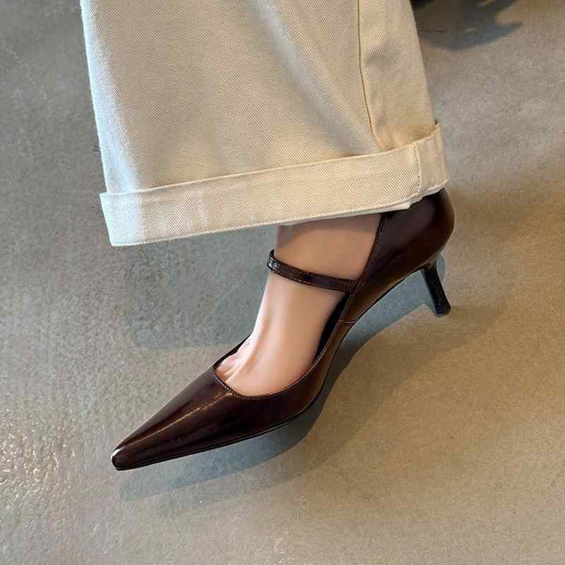パンプス レディース フレンチシック 上品 ポインテッドトゥ 春夏 通勤 オフィス ビジネス ピンヒール アンクルストラップ 浅履き 本革 牛革 レザー ブラック ワインレッド 6-8cmヒール 8,678円
