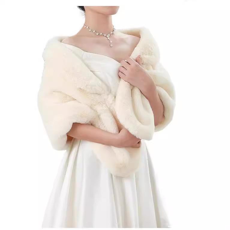 フェイクファーショール レディース クリスマス パーティー ケープ ボレロ 襟付き ラビットファー調 かわいい ドレスアップ 結婚式 二次会 お呼ばれ ショート丈 エレガント 上品 防寒 秋冬 白 黒