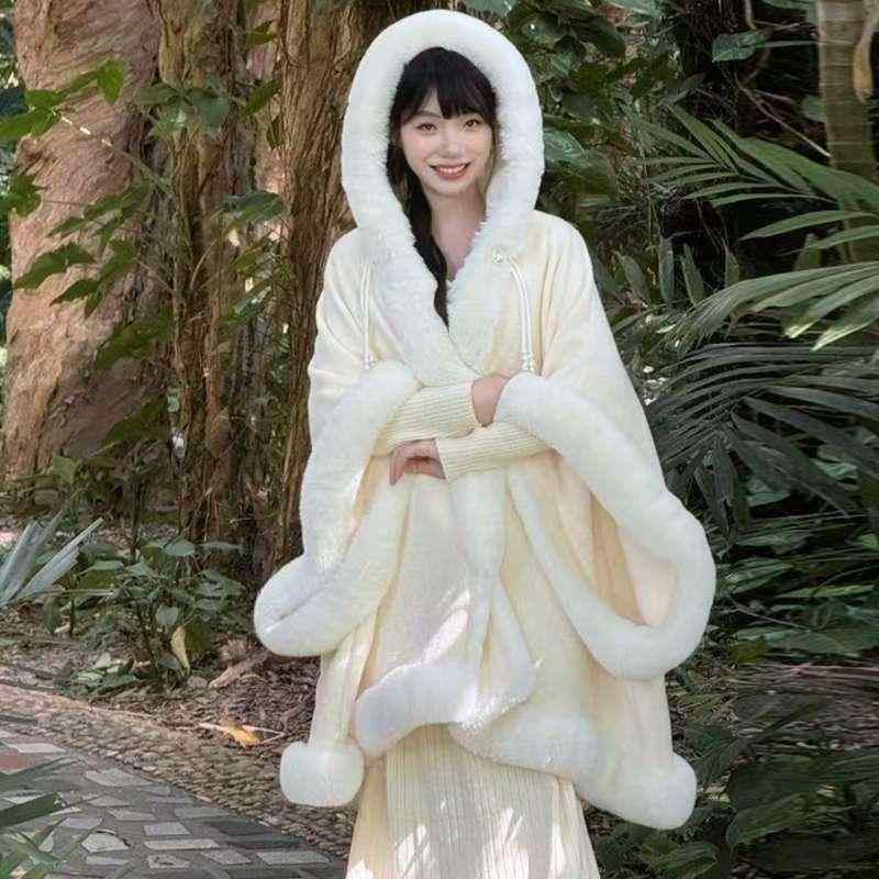 コート レディース 中国風 ワイドスリーブ 広袖 フード付き ファー襟 ゆったり ビッグシルエット 裏ボア 厚手 肉厚 混紡素材 白 オフホワイト 防寒 暖かい ロング丈 カジュアル 秋冬