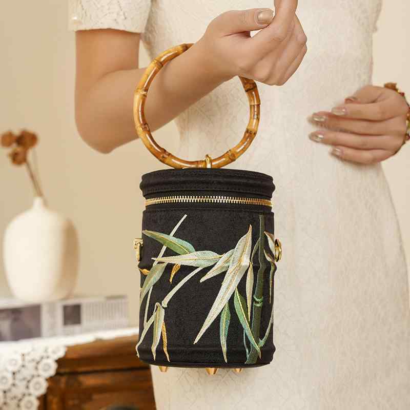 バッグ レディース 丸竹刺繍 バケットバッグ ショルダーバッグ 斜めがけ 肩掛け鞄 ファスナー ロック金具 レトロ クラシック オリエンタル パーティー フォーマル お呼ばれ デイリーユース ポリエステル 黒 白 横型 ミドルサイズ 秋冬