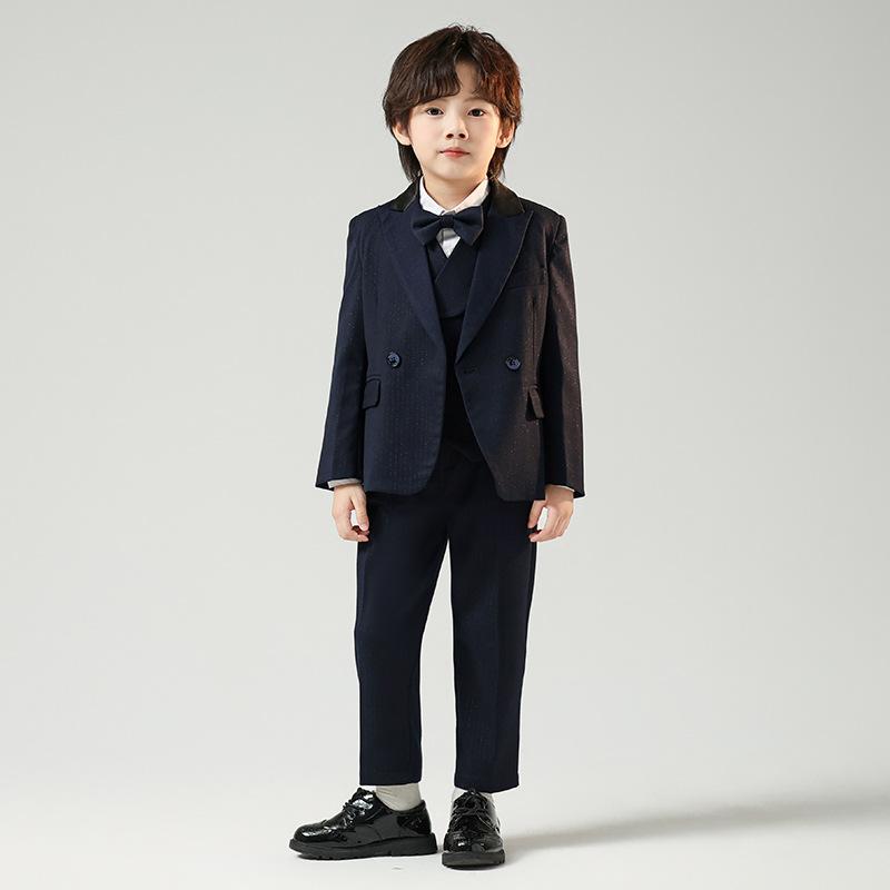 スーツ 男の子 フォーマル セットアップ 結婚式 発表会 演奏会 フラワーボーイ 七五三 式典 ジャケット ベスト パンツ 蝶ネクタイ 長袖シャツ スリーシーズン ポリエステル 紺 6,072円