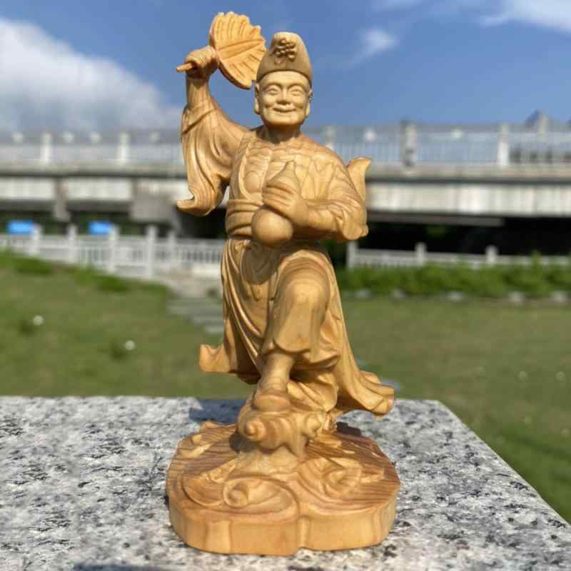 置物 崖柏木彫り 活仏済公 降龍羅漢 酔仏像 新中華風 禅風飾り インテリア オブジェ 卓上 玄関 リビング 書斎 デスク 茶室 天然香木 手彫り 開運 縁起物 車載用 茶寵