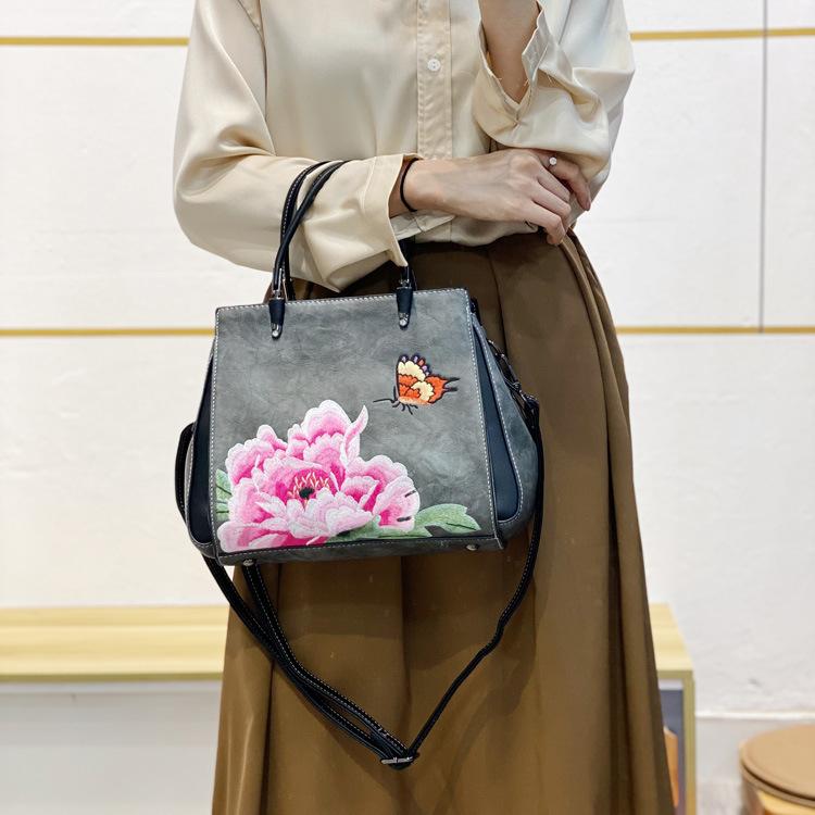 鞄 レディース レトロ 瀬戸もの風 刺・墸 ハンドバック 曲がった掛け ショルダーバッグ 瀬戸ものお召しもの 和装 PUなめし革 真四角型 ミニ ボックス席型 チャック開閉 多役立つこと衣嚢 型崩れしにくい
