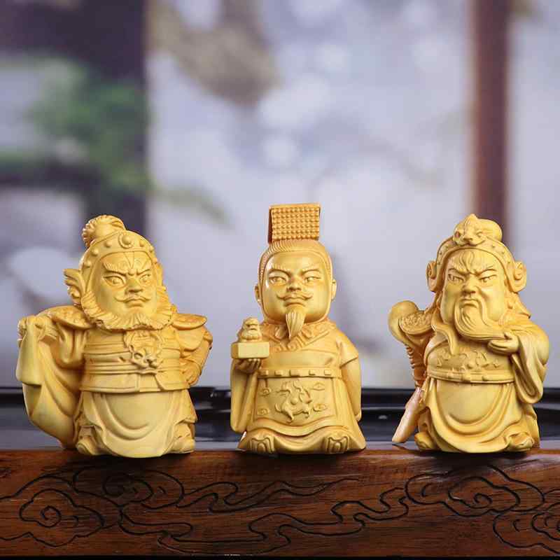 置物 中国風 デフォルメ 柘植木彫り 三国志 武将 フィギュア 劉備 関羽 張飛 桃園の誓い リビング 卓上 カーアクセサリー