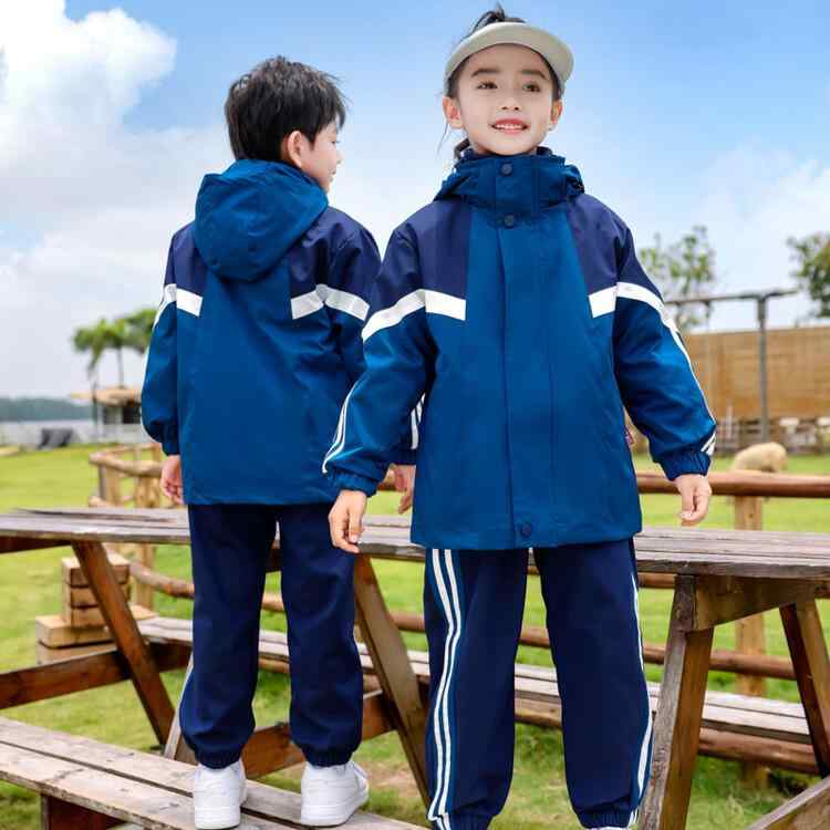 制服 キッズ 小学生 幼稚園 男女兼用 ウィンドブレーカー マウンテンパーカー 3点セット ジップアップ 取り外し可能フード 通学 通園 秋冬 防寒 ポリエステル素材 ダークブルー 紺色