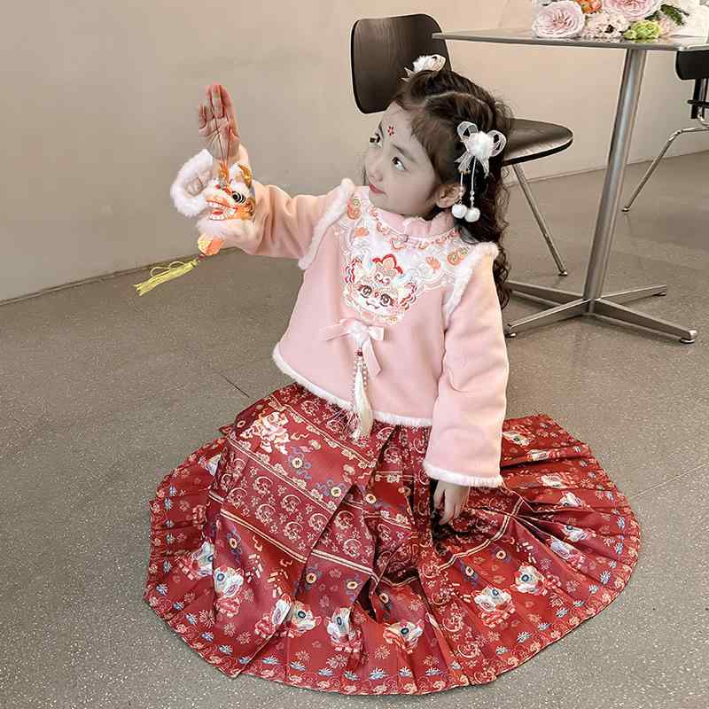赤ちゃん用 うしろ帯 セットアップ 漢服 唐装 中華風 馬面ロングスコート お正月 晴れ着 年賀 冬物 秋冬 朦々たる 生あたたかい 防寒 中綿入り口・入口 長袖 御姫様 可愛らしい サクラ色 赤いこと 龍柄 ポリエステル原材料