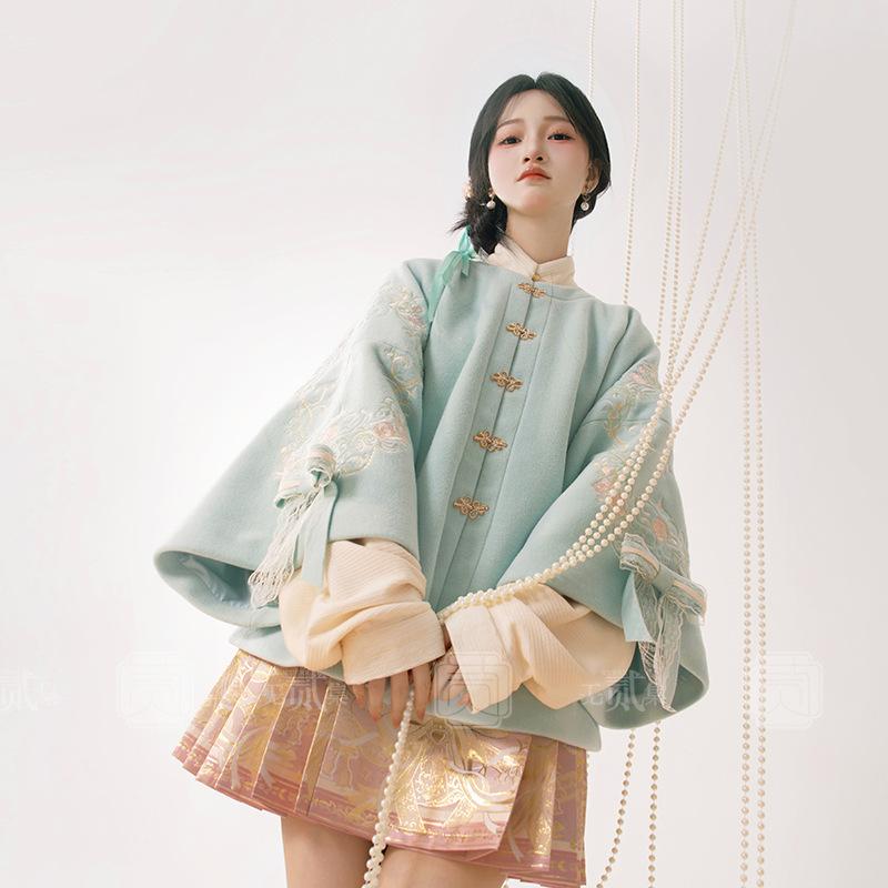 レディース 漢服 明代様式 オリジナルデザイン 丸首ショートジャケット 弓袋袖ブラウス 馬面プリーツスカート セットアップ スカイブルー TR素材 ポリエステル レーヨン 普段着 イベント 秋冬