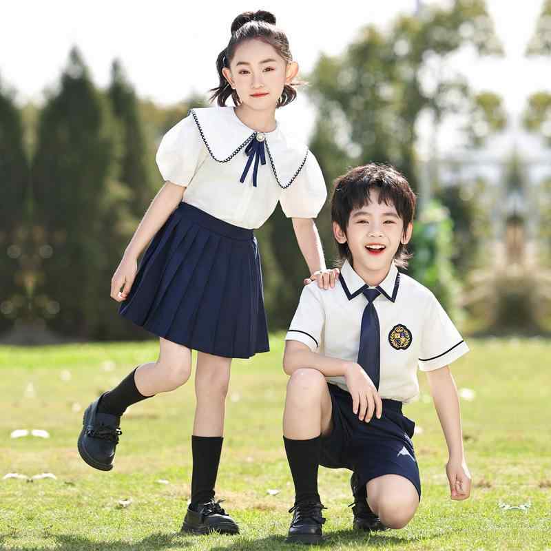 キッズ ダンス衣装 男女兼用 夏 発表会 園児 卒園式 小学生 卒業式 学芸会 合唱 朗読 イベント ステージ服 スポーツ 半袖 セットアップ ワンピース かわいい スクール風 綿混紡 白