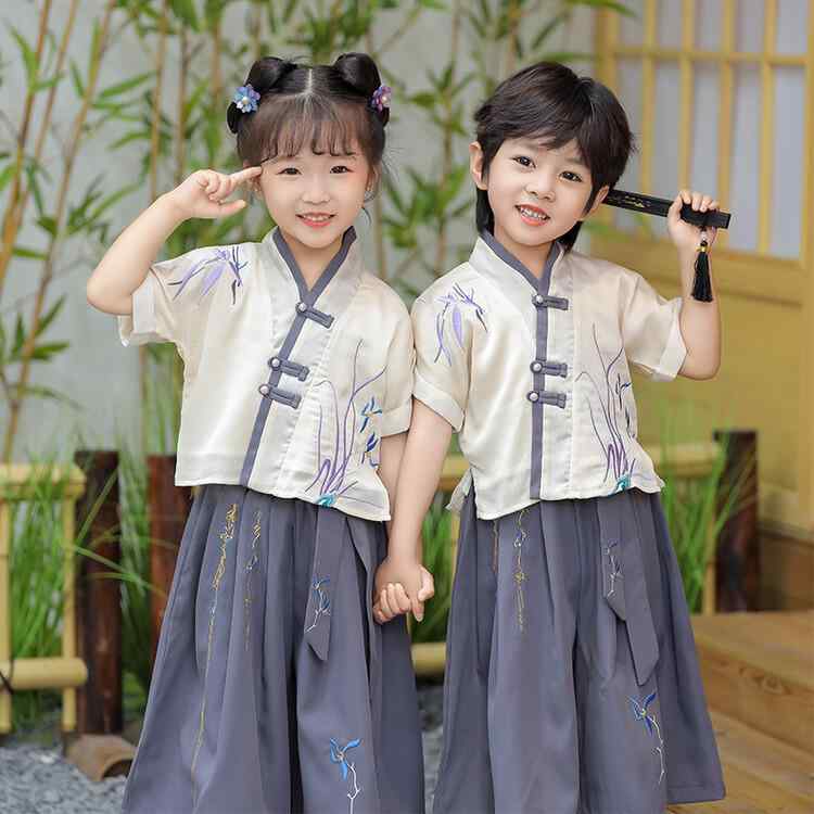 唐装 キッズ 子供 男の子 女の子 男女兼用 漢服 チャイナ服 中国古典衣装 刺繍 半袖 薄手 綿混素材 幼稚園 発表会 舞台 演出 合唱 イベント 春夏