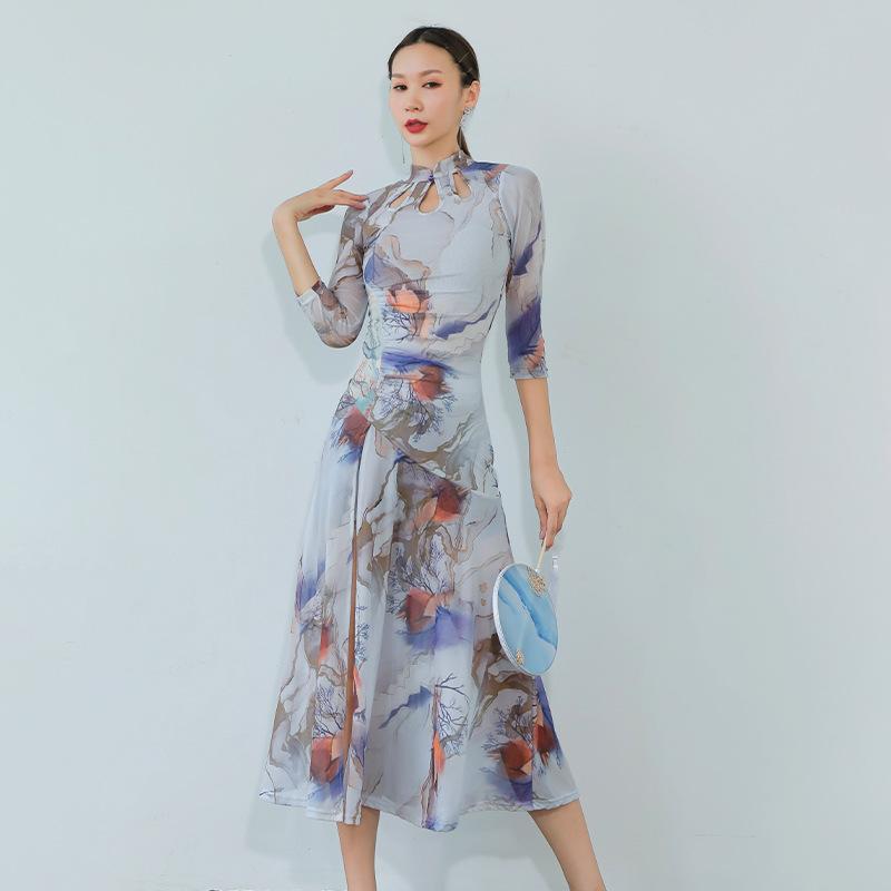 チャイナドレス レディース 改良型 チャイナ服 クラシックダンス用 ブルー系 水墨画風プリント 五分袖 カットアウトネック 舞台衣装 発表会 練習着