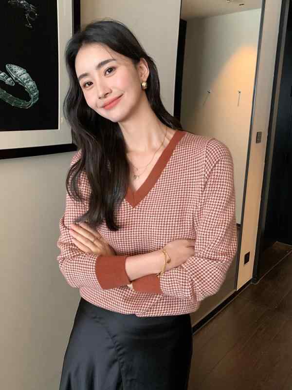 ニット レディース 秋冬 Vネック カシミヤ混 厚手 プルオーバーセーター 上品 エレガント 千鳥格子 長袖 通勤 カジュアル ブラック キャラメル色｜あじゅり 9,754円