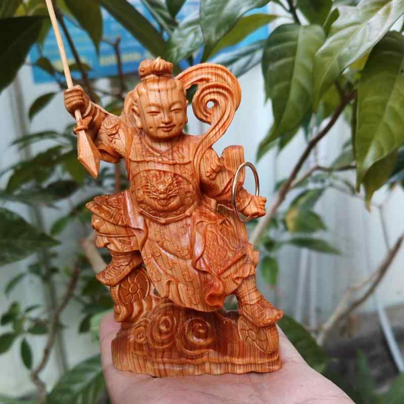 置物 柏木彫刻 ナタ三太子 神像 無垢材 一体彫刻 研磨仕上げ 新中華風 家庭用 リビング 供養品 オブジェ インテリア 飾り物 縁起物