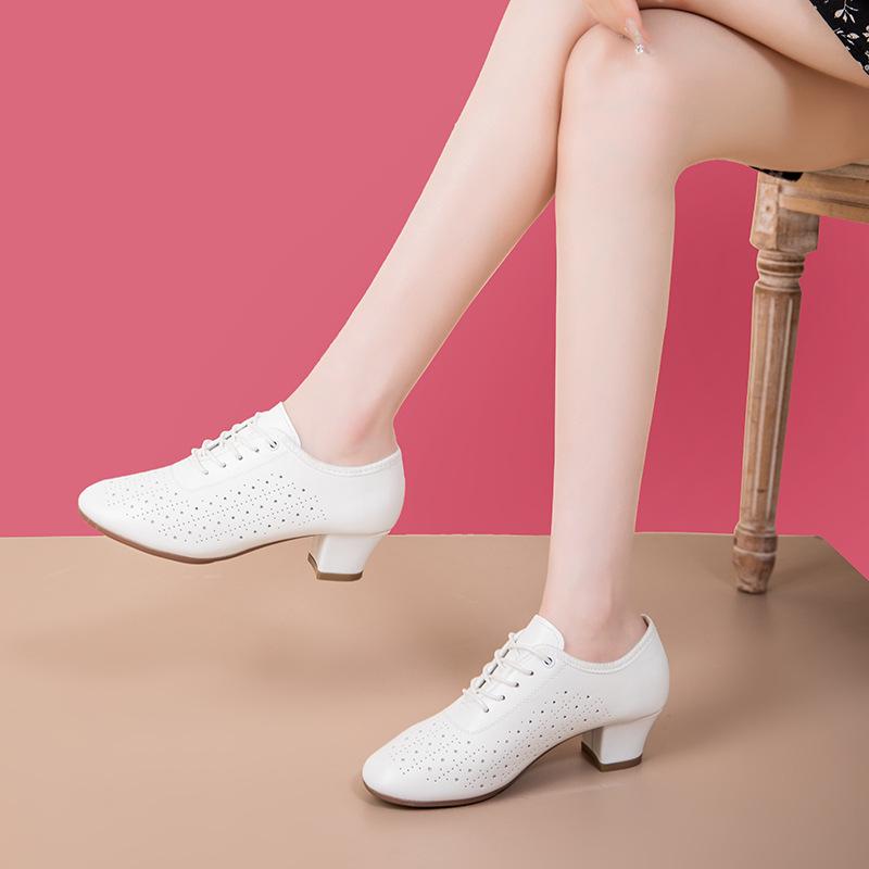 ダンスシューズ レディース 女性用 ラテンダンス 社交ダンス 教師用 レッスン 練習用 フィットネス パンチング メッシュ 通気性 軽量 耐摩耗 衝撃吸収 白 ホワイト 春夏 室内履き