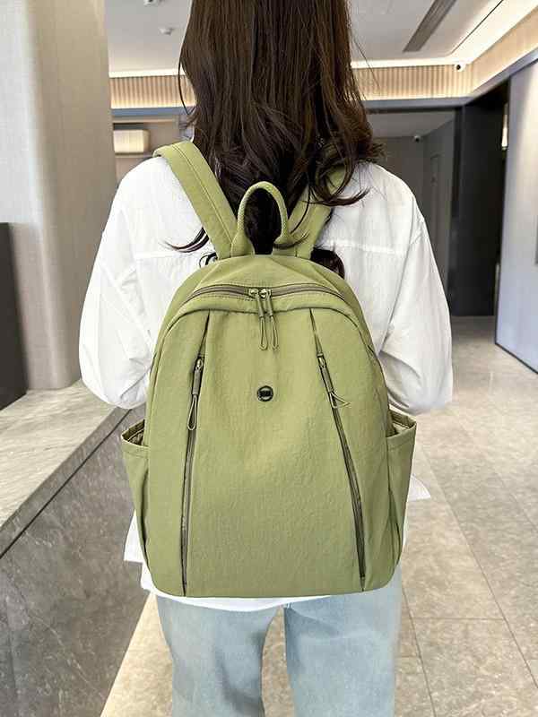 リュックサック レディース 軽量 撥水 ナイロン 大容量 PC収納 14インチ対応 デイパック 旅行 通学 通勤 普段使い カジュアル シンプル スクール 多機能 おしゃれ