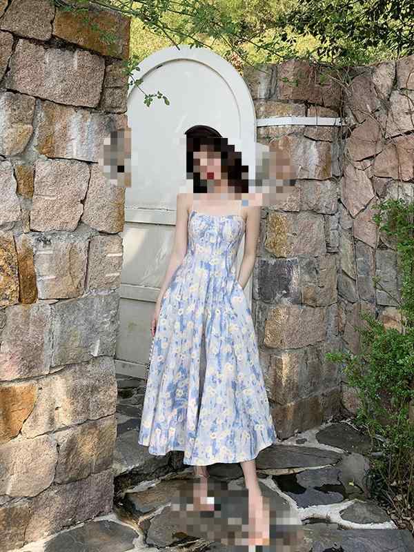 ワンピース ドレス レディース 春夏 フレンチ 小花柄 フラワープリント キャミソール シフォン素材 スクエアネック ハイウエスト Aライン ロング丈 着痩せ リゾート ビーチ ライトブルー