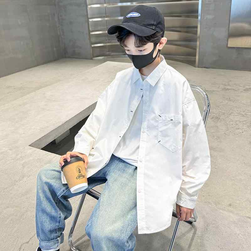シャツ キッズ 男の子 ホワイト 白 無地 ソリッドカラー レトロ カジュアル ジュニア 小学生 中学生 トレンド おしゃれ 着回し 万能 トップス 上着 綿 コットン 長袖 襟付き 春秋