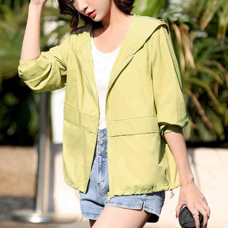 UVカットパーカー レディース ミセス 夏 軽量 薄手 フード付き 長袖 女性用 アウター 着痩せ 体型カバー 若見え おしゃれ 上品 アウトドア 普段使い ナイロン ジップアップ 紫外線対策
