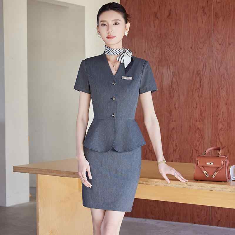 スーツ レディース 女性用 グレー 半袖 ビジネス セットアップ ホテル フロント 受付 接客 宝飾店 不動産 営業 オフィス 事務服 制服 ユニフォーム フォーマルウェア ポリエステル レーヨン混 春夏