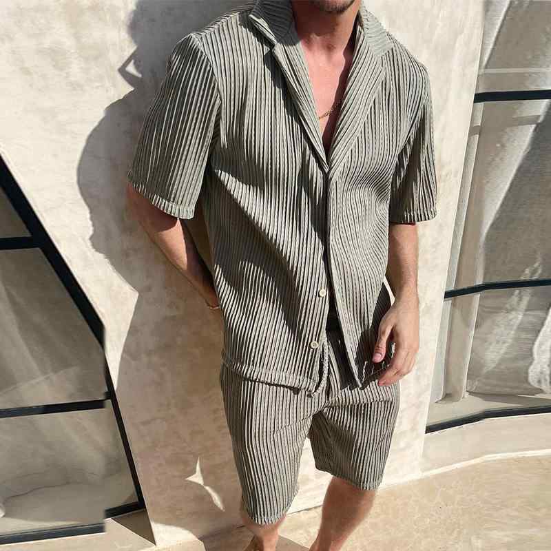 セットアップ メンズ 半袖シャツ ショートパンツ 2点セット 夏 カジュアル ゆったり ストライプ柄 ポリエステル素材 普段使い リラックス スポーツウェア 男性用