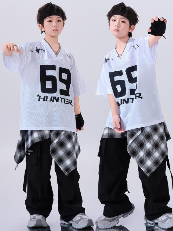 ダンスウェア 男の子 子供 ジュニア ヒップホップ ストリートダンス 衣装 セットアップ 夏 トレンド クール かっこいい 白Tシャツ 黒パンツ 英字ロゴ プリント 発表会 演出 イベント