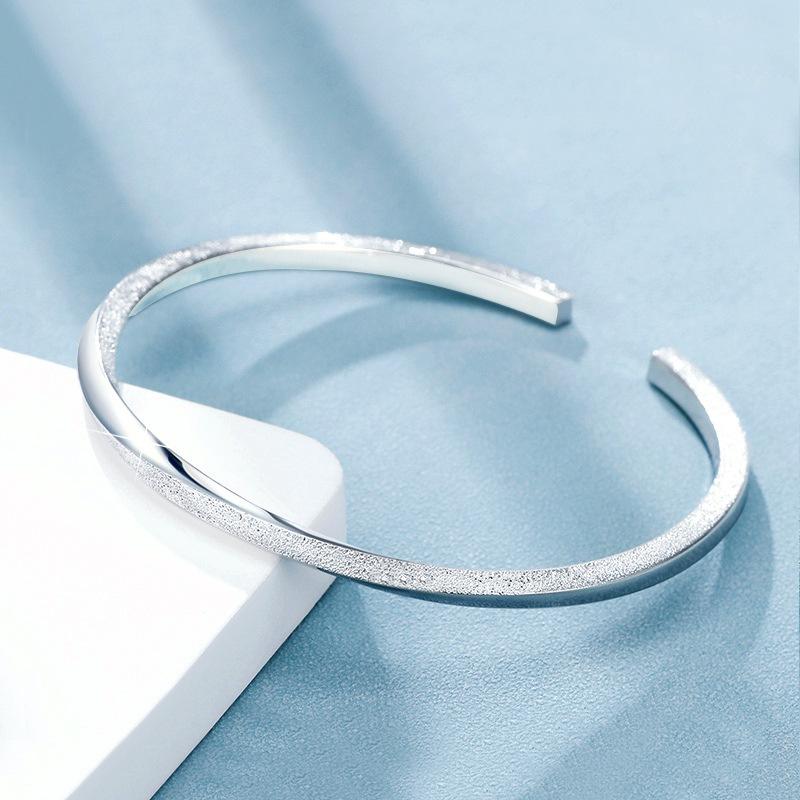 ブレスレット レディース シルバー9999 純銀製 メビウス オープンタイプ バングル 華奢 細身 シンプル 上品 カジュアル ファッション 通勤 ポリッシュ加工 光沢|あじゅり