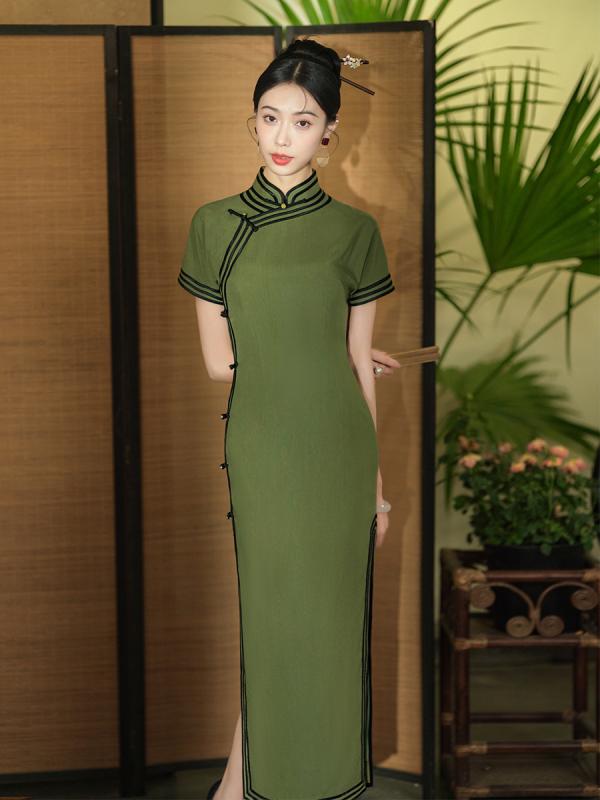 チャイナドレス ワンピース レディース 女性用 春夏 レトロ クラシック モダンチャイナ テンセル 再生繊維 豆緑色 グリーン系 スタンドカラー ロング丈 ハーフスリーブ スリット エレガント 優美 凝ったデザイン ビーズ装飾 ストレッチ 伸縮性