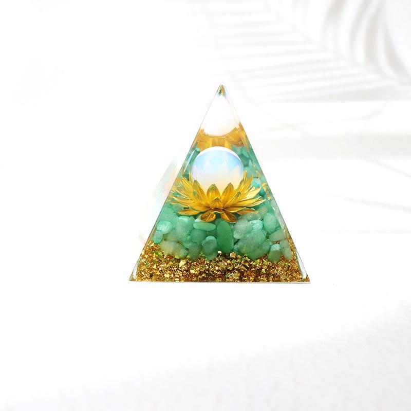 置物 水晶玉 クリスタルボール さざれ石 ピラミッド エポキシ樹脂 レジン 工芸品 モダン シンプル インテリア 雑貨 装飾品 オブジェ