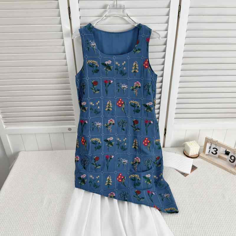 ワンピース レディース 花柄刺繍 ブルー Aライン 切り替え フェイクレイヤード ロング丈 ノースリーブ ラウンドネック エレガント リゾートスタイル 通勤 オフィス 旅行 ポリエステル 夏