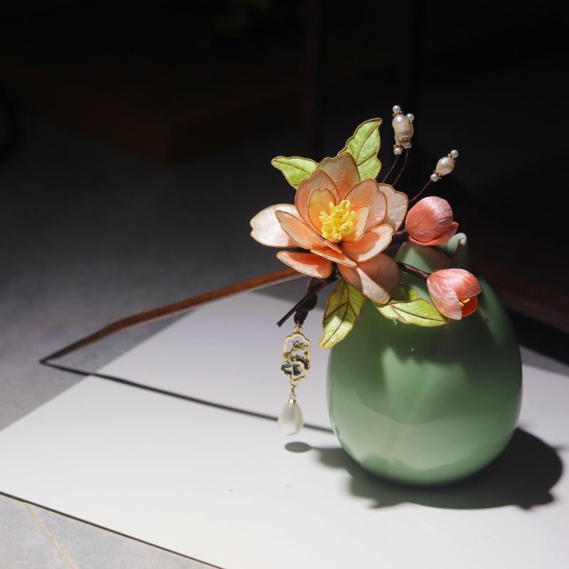 髪飾り レディース 伝統絨花細工 パール シルク 竹 かんざし ヘアコーム 桃の花 フラワーモチーフ 紫 パープル クラシカル レトロ 和装 チャイナドレス エスニック フォーマル