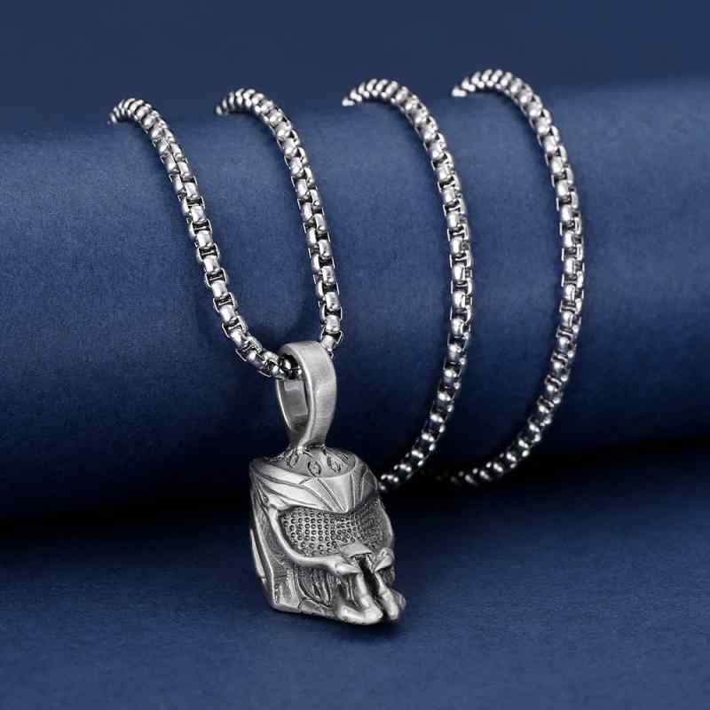 ネックレス メンズ 男性用 プレデター ヘルメットモチーフ シルバー ペンダントトップ 錫製 ヒップホップ ストリート系 アクセサリー