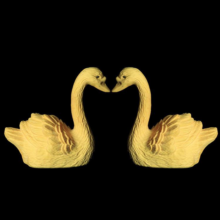 置物 黄楊木彫り 白鳥 動物 ミニチュア 手のひらサイズ コンパクト インテリア 玄関 リビング 飾り オブジェ 縁起物 ギフト プレゼント 工芸品 茶器飾り