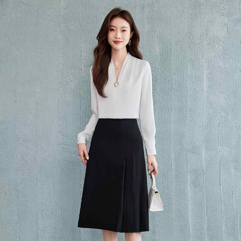 ブラウス レディース プルオーバー Vネック 長袖 シフォン ポリエステル トップス オフィス 通勤 ビジネス 女性用 スリムフィット パールホワイト 秋冬 上品 エレガント 27,891円