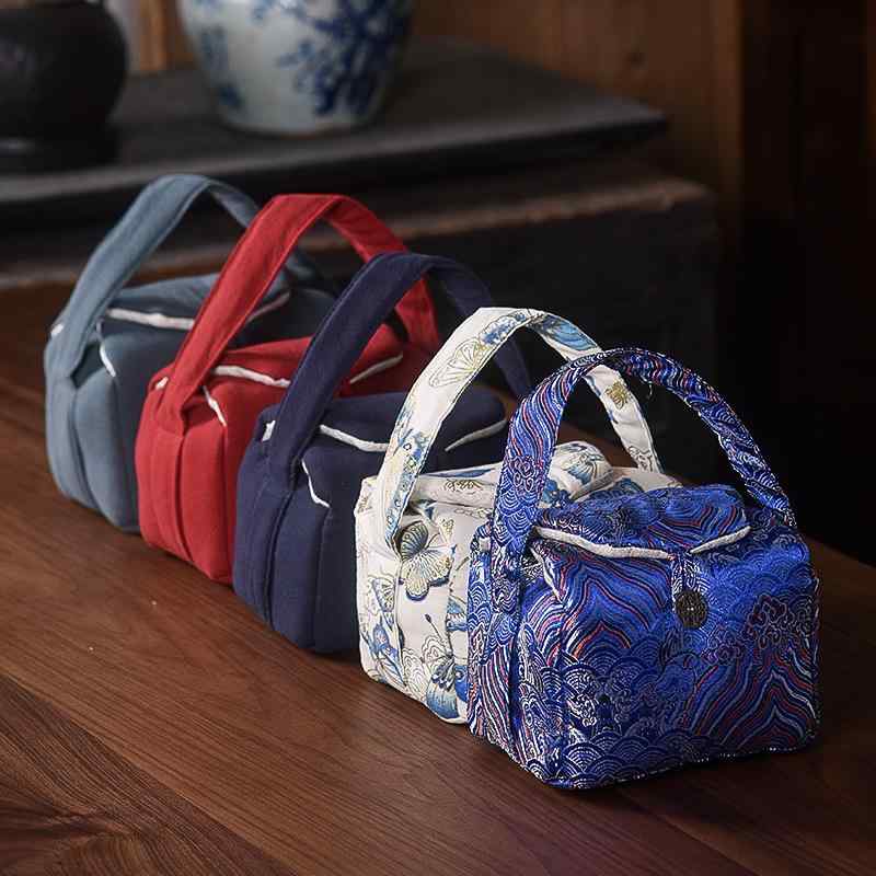 茶具収納ポーチ トラベル アウトドア 携帯用 ポータブル 軽量 コンパクト 中華風デザイン 布製 キルティング クッション入り 保護ケース 茶器一式 カップ&amp;ポット用 手提げ