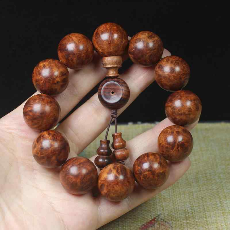 念珠 男女兼用 ビルマ花梨 木製 白木 滅多に無い瘤杢 20粍玉 数珠 仏具 仏教念珠 生まれながら木 大玉 腕輪 厄除け 手当て 寄せあわせ 思いいれる エスニック