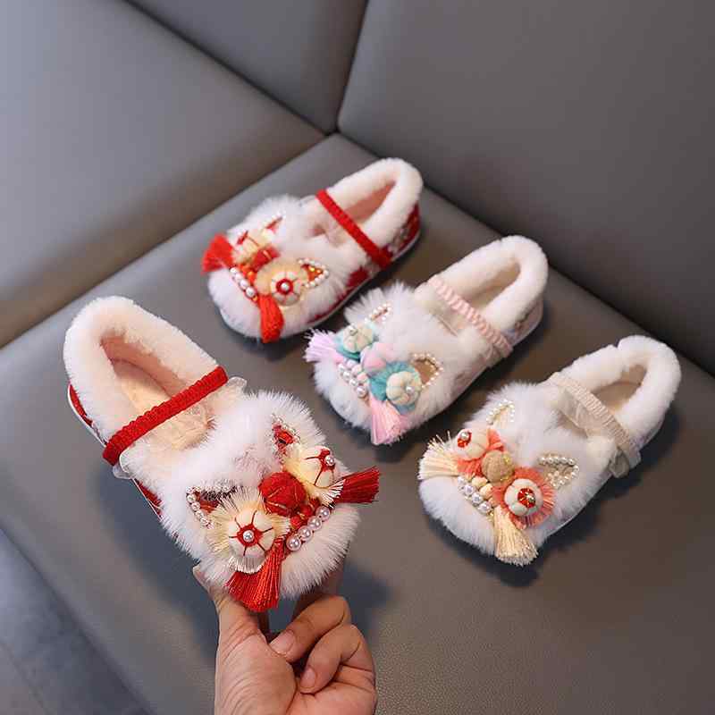 シューズ キッズ 女の子 秋冬 漢服 チャイナシューズ 裏起毛 防寒 刺繍 中国風 トラモチーフ ハンドメイド サテン ピンク ベージュ レッド お祝い スリッポン