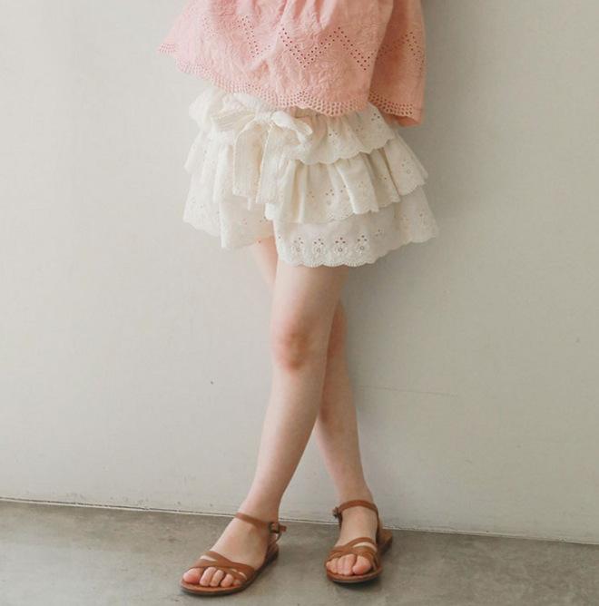 キッズ 女の子 キュロット スカートパンツ 薄手 レース フリル 透かし編み 綿 コットン 柔らかい 肌触り 韓国風 かわいい カジュアル 春夏 普段使い お出かけ ピンク ベージュ
