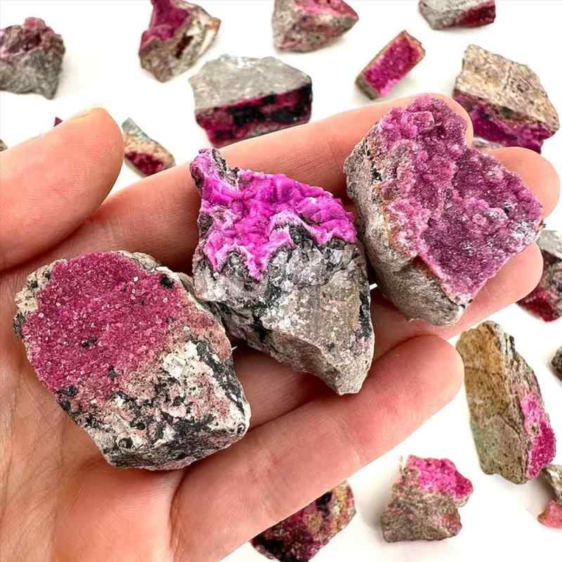 天然石 ピンクコバルト方解石 鉱物結晶 原石 クリスタル 教育標本 鉱物標本 コレクション 鑑賞石 レイアウトストーン アクアリウム テラリウム インテリア オブジェ 工芸品 ディスプレイ