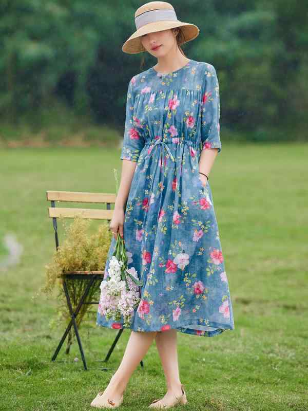 ワンピース レディース 春夏 レトロ ヴィンテージ 花柄 フラワープリント ラミー 綿麻 ゆったり 大きいサイズ ロング丈 フレア Aライン 丸首 五分袖 裏地付き エレガント 上品 ブルー系 7,520円
