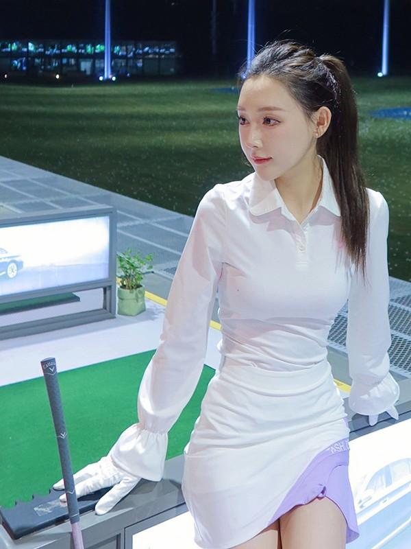 ゴルフウェア レディース 女性用 長袖 ポロシャツ トップス 丸襟 ショートスカート セットアップ 吸湿速乾 伸縮性 ストレッチ ナイロン ポリエステル スパンデックス スポーツ テニス ゴルフ練習 高級感 韓国ファッション