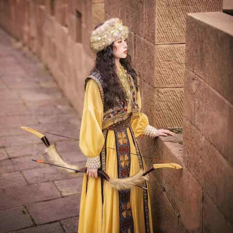 レディース 民族衣装 古代プリンセス風 西域狩猟服 コスチューム チベット 新疆 写真撮影 エスニック トップス ロングスカート 精巧ゴールド装飾 ベスト 飄帯 セット 黄色 伸縮性 しなやか